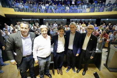 Kicillof participó del Encuentro Metalúrgico Bonaerense