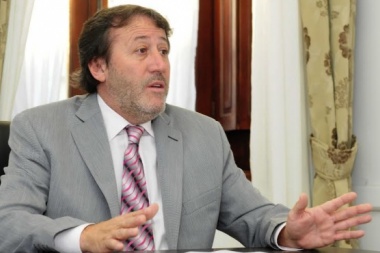 Senador randazzista pide que se declare “la emergencia económica”
