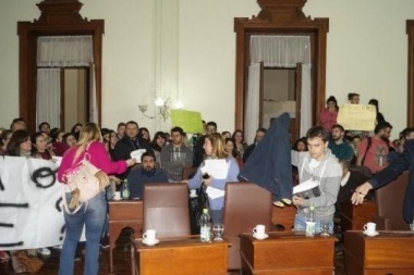 Escandalosa sesión en el Concejo Deliberante de Chivilcoy