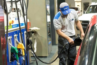 Denuncian falta de combustible en 23 provincias
