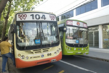La UTA levantaría el paro y habrá colectivos jueves y viernes