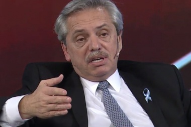 El Presidente cuestionó a Macri: "Es asombroso escuchar que actuó con tanta irresponsabilidad"