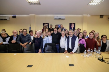 En vísperas del Día del trabajador, Kicillof se reunió con referentes de las centrales sindicales