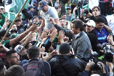 Massa acusó a Macri de "estafar" a los trabajadores al no cumplir su promesa de eliminar Ganancias