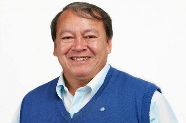 El diputado "Toty" Flores está internado con una neumonía bilateral