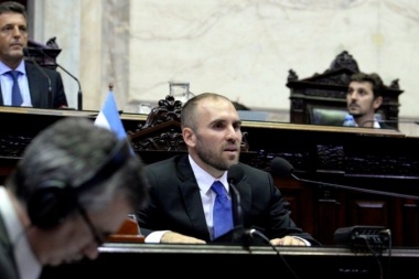 Guzmán prepara un programa para acordar con el FMI