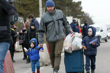 Autorizan a ucranianos a entrar y permanecer en la Argentina por razones humanitarias
