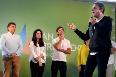 Massa aseguró que Fernández "trabajará para devolverle la dignidad a los jubilados"