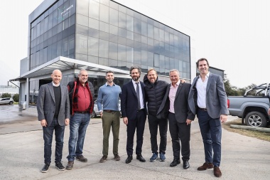 Cafiero junto a Granados destacaron el crecimiento del perfil exportador con valor agregado de las empresas radicadas en el parque industrial Ezeiza