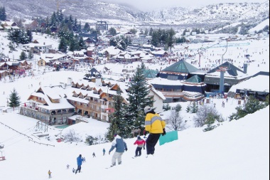 Ushuaia y Bariloche anunciaron que habrá temporada de esquí