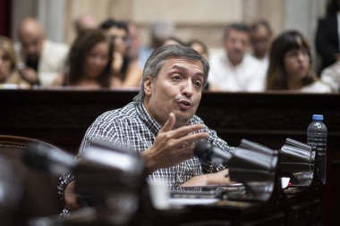 Máximo Kirchner: "Ningún jubilado genera déficit fiscal, son personas en las que el Estado invierte"