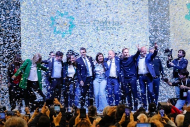 Insaurralde anunció a Otermín como intendente de Lomas con Massa, Kicillof, Máximo y Wado