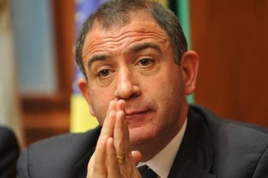 Luis Juez tildó de “mugrientos” a los ecuatorianos