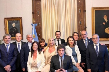Se oficializaron los primeros decretos del Gobierno de Milei con una reestructuración del gabinete