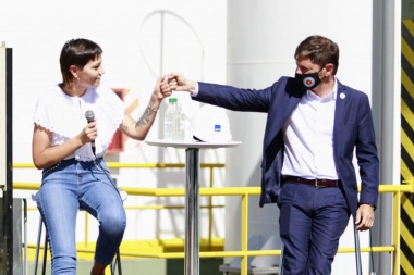 Axel Kicillof inauguró obras cloacales en el barrio quilmeño de Itatí