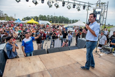 Juan Pablo García presentó el proyecto del complejo deportivo municipal: "Dolores sueña en grande con el automovilismo"