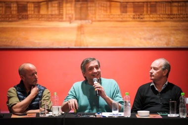 Máximo Kirchner encabezó una reunión del PJ bonaerense en Monte Hermoso