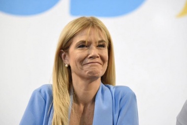 Verónica Magario prepara su desembarco en el Senado provincial