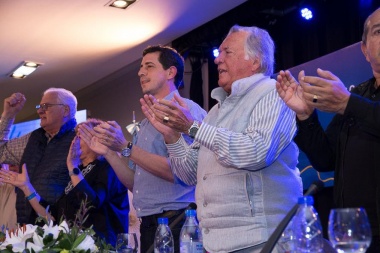 Luis Barrionuevo apoyó la precandidatura presidencial de 'Wado' de Pedro