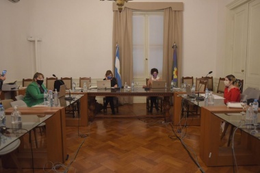 Legislatura bonaerense: presentan una ley de paridad para los medios