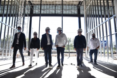 Julio Garro recorrió la obra del nuevo Paseo de Gonnet