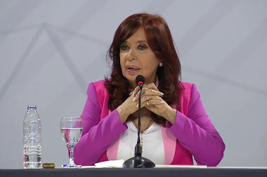 Cristina apuntó contra Clarín por promover "la insatisfacción democrática"