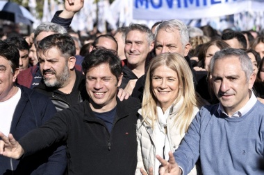 Kicillof participó de la marcha en apoyo a Cristina Fernández de Kirchner