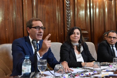 Garro deslizó críticas a Edelap en su discurso en el Concejo Deliberante
