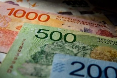Se oficializó el aumento del salario mínimo, vital y móvil