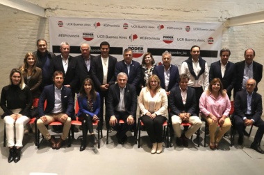 Dirigentes radicales nacionales se reunieron en el Comité Provincial de La Plata