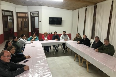 Pensando en 2023, legisladores radicales de la Cuarta Sección visitaron Carlos Tejedor y General Villegas