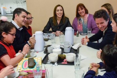 Vidal participó de un encuentro con beneficiarios de un programa educativo