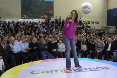 En el centro de la escena, Vidal defendió a Bullrich