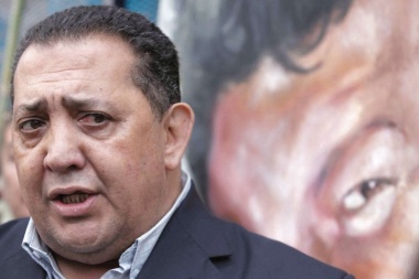 Luis D'Elía dio positivo de coronavirus y permanece internado