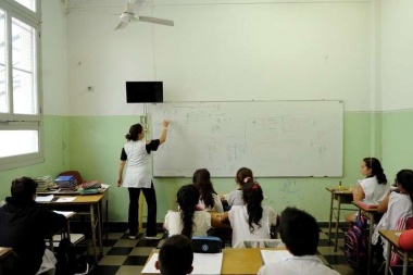 Polémica por la eliminación de los docentes que no son docentes