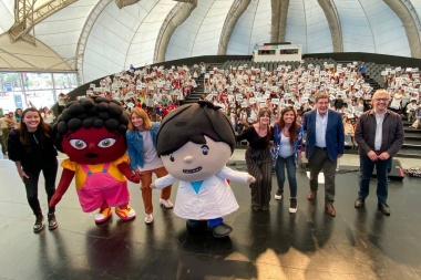 Daniela Vilar y Alberto Sileoni celebraron el Día de la Conciencia Ambiental junto a 1500 niños y niñas