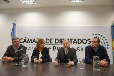 Los bloques peronistas se unieron para rechazar los cambios a la Ley de Turf