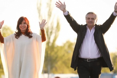 A 10 días de las elecciones, Alberto y Cristina encabezaron un acto peronista en La Pampa