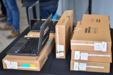 Con el Plan Juana Manso se entregarán 633.000 computadoras a estudiantes de todo el país