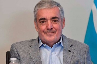 Velan en Rawson los restos del gobernador Das Neves