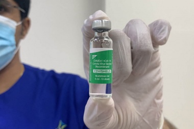 Autorizan la vacuna contra el coronavirus producida por el Serum Institute de la India