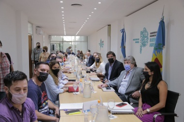 El Gobierno bonaerense ofreció un 41,8% de aumento salarial a docentes