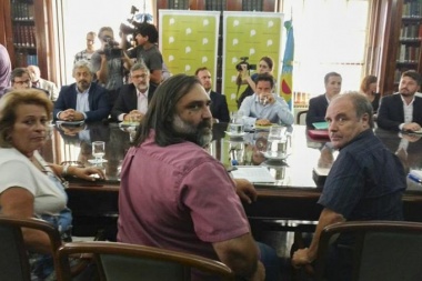 Los gremios docentes le pidieron a Vidal que mejore la oferta salarial