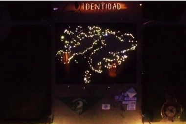 La Plata iluminó el mural de las Islas Malvinas más grande de Latinoamérica