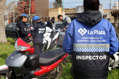 Se les secuestrará la moto a quienes circulen sin el casco puesto