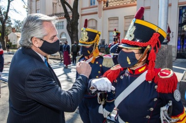 Fernández encabezó el acto de conmemoración del 243° aniversario del nacimiento de San Martín
