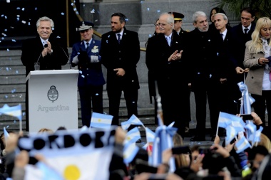 Alberto Fernández: "Argentina es un país que quiere ponerse de pie"