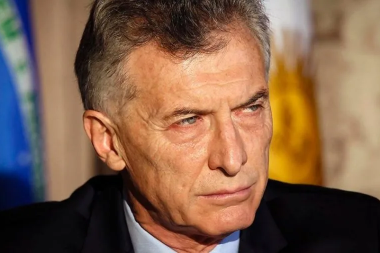 Amplían la denuncia por "traición a la patria" contra Macri