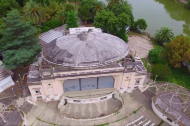 El Municipio avanza con la obra de restauración del Teatro del Lago