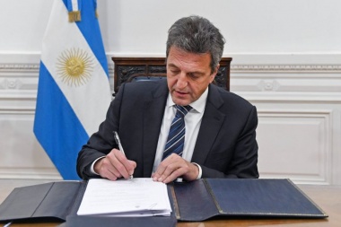 Massa presenta un proyecto para declarar bitcoin y otros activos en Argentina